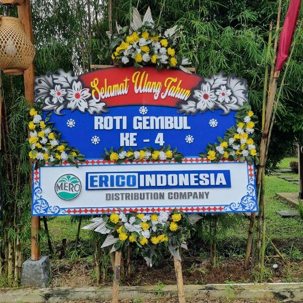 order karangan bunga papan magelang